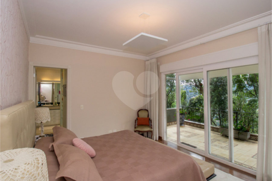 Casa à venda com 4 suítes no condomínio Alpes da Cantareira, Mairiporã - SP
