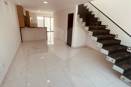Casa à venda com 3 quartos, sendo 2 suítes, no condomínio Grand Park, Rio de Janeiro - RJ
