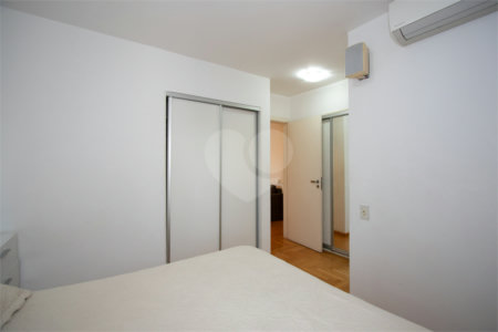 Apartamento à venda com 2 quartos, sendo 1 suíte,  em Indianópolis, São Paulo, SP