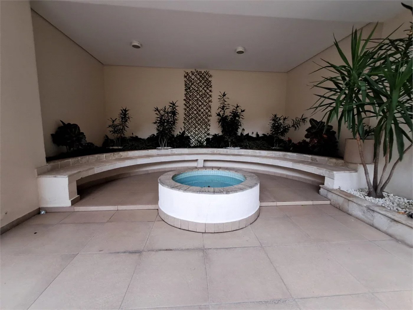 Apartamento à venda com 3 suítes em Vila Romana, São Paulo, SP