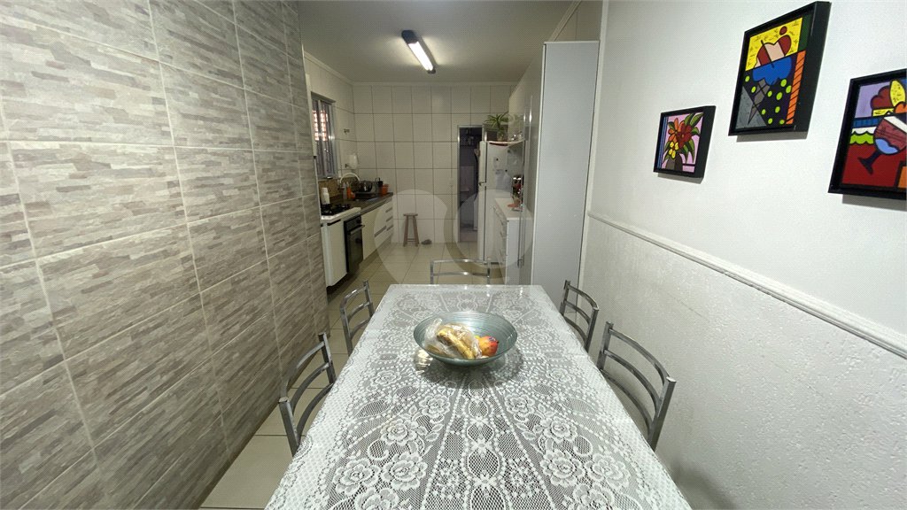 Casa Térrea à venda com 4 quartos, sendo 1 suíte, em Campo Grande, São Paulo, SP