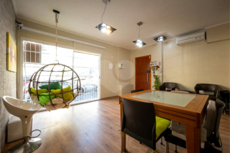 Casa à venda com 2 quartos, sendo 1 suíte, em Vila Mariana, São Paulo, SP