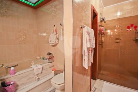 Sobrado à venda ou para alugar com 4 quartos, sendo 3 suítes, em Água Fria, São Paulo, SP