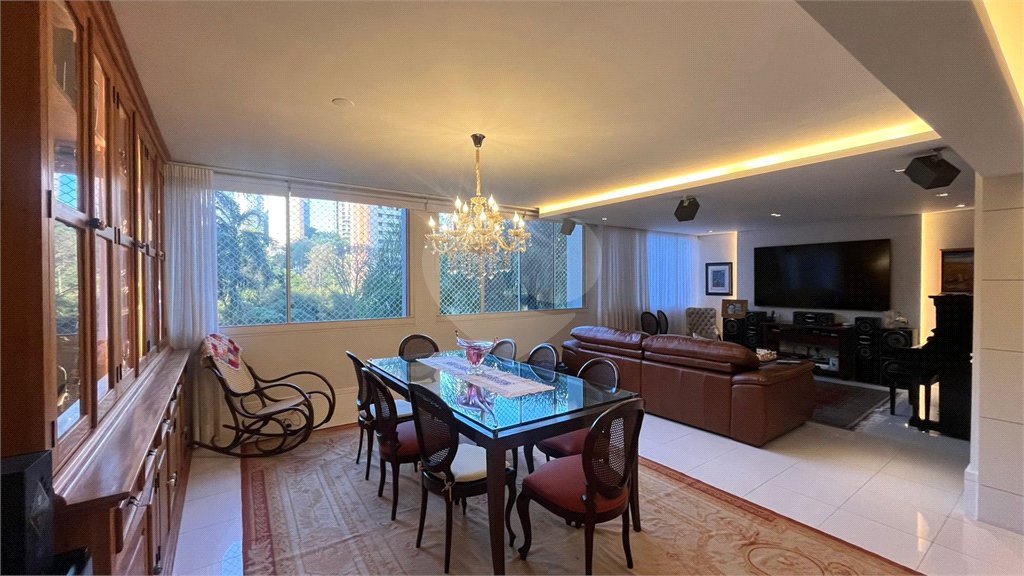 Apartamento à venda com 3 suítes em Vila Suzana, São Paulo, SP