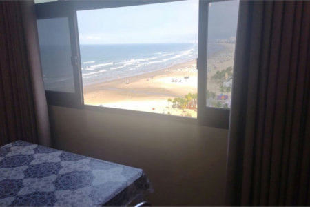 Apartamento Residencial à venda, Boqueirão, Praia Grande - AP0718.
