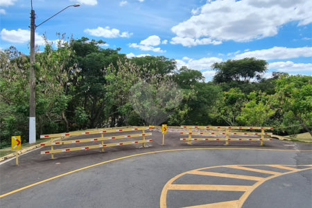 Casa à venda com 3 suítes no condomínio Terras de São Francisco, Vinhedo - SP