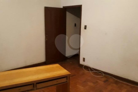 Sobrado à venda com 3 quartos, sendo 1 suíte, em Vila Gustavo, São Paulo, SP