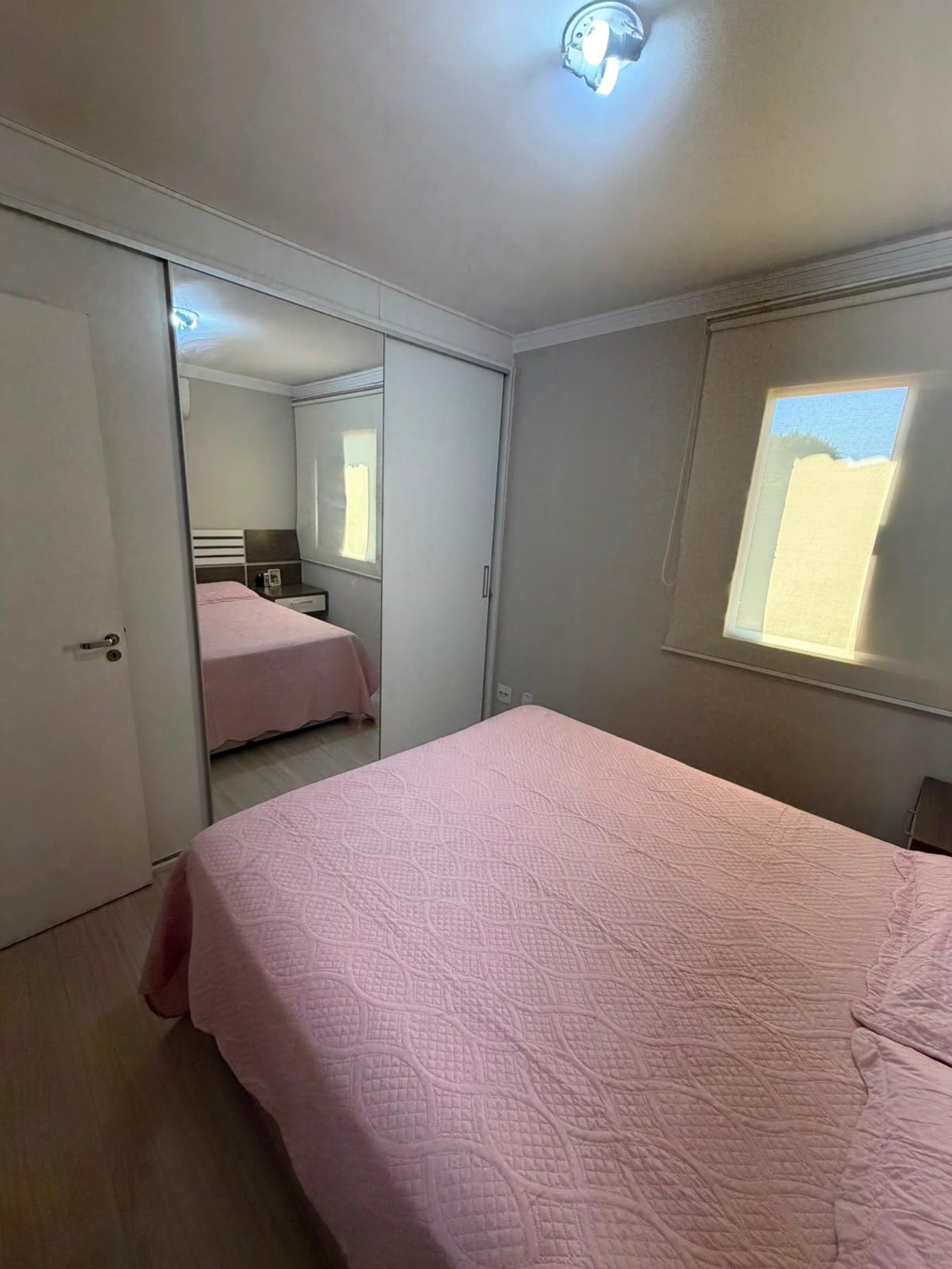 Casa à venda com 2 quartos no condomínio Villa Flora, Hortolândia - SP
