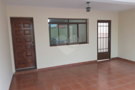 Casa à venda com 2 quartos em Vila Galvão, Guarulhos, SP