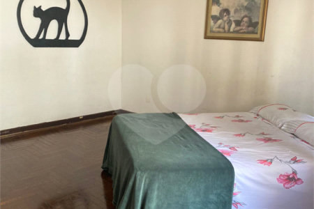Apartamento à venda com 3 quartos, sendo 1 suíte,  em República, São Paulo, SP