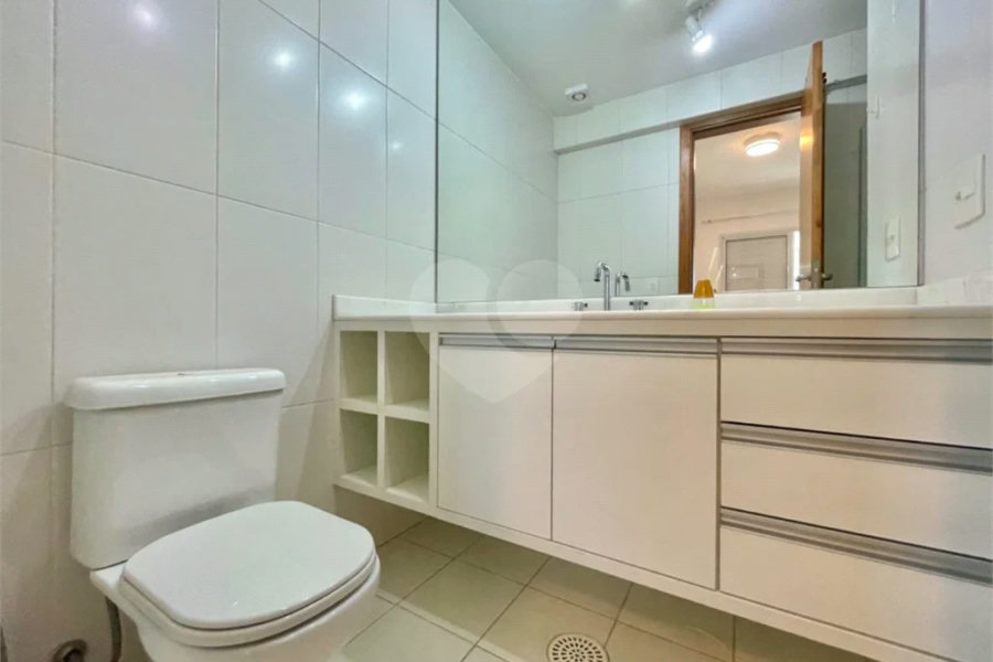 Apartamento à venda com 3 suítes em Riviera de São Lourenço, Bertioga, SP