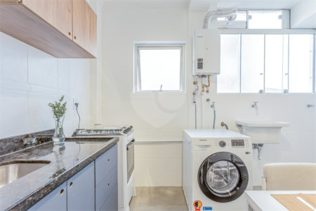 Apartamento à venda com 3 quartos, sendo 1 suíte, em Vila Olímpia, São Paulo, SP