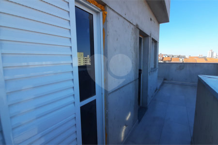 Casa à venda com 2 quartos no condomínio Residencial Luta, São Paulo - SP