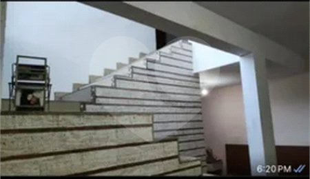 Sobrado à venda com 3 quartos, sendo 1 suíte, em Jardim Santa Júlia, São José dos Campos, SP