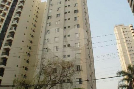 Apartamento à venda com 3 quartos, sendo 1 suíte,  em Indianópolis, São Paulo, SP