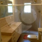 Sobrado à venda com 4 quartos, sendo 2 suítes, em Alpes da Cantareira, Mairiporã, SP