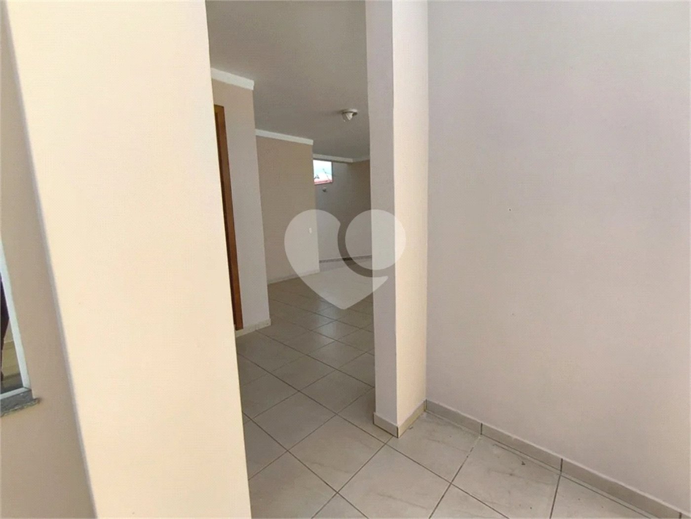 Casa à venda com 5 quartos, sendo 1 suíte,  em Jardim Colombo, Itapetininga, SP