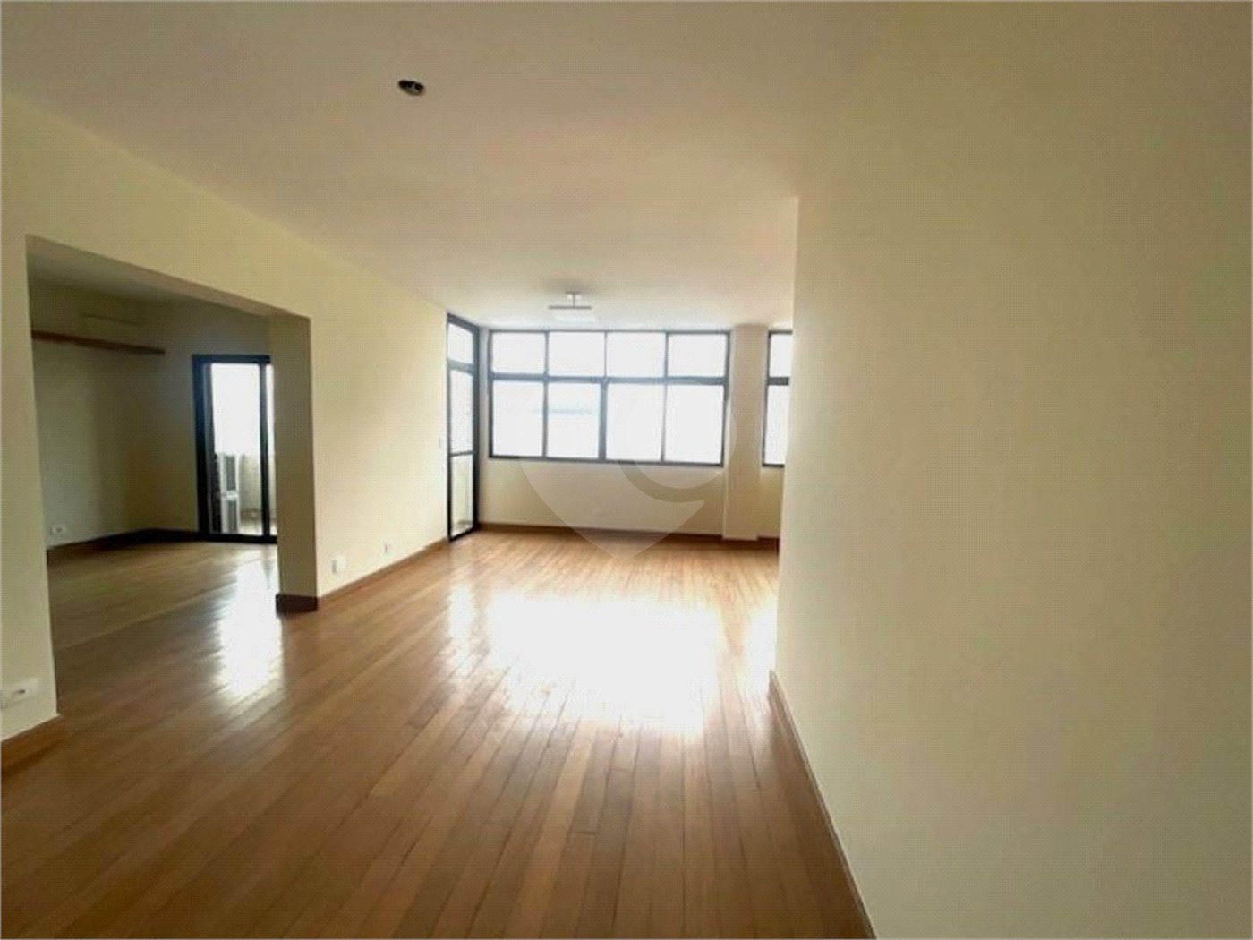 Apartamento à venda ou para alugar com 3 quartos, sendo 1 suíte, em Itaim Bibi, São Paulo, SP
