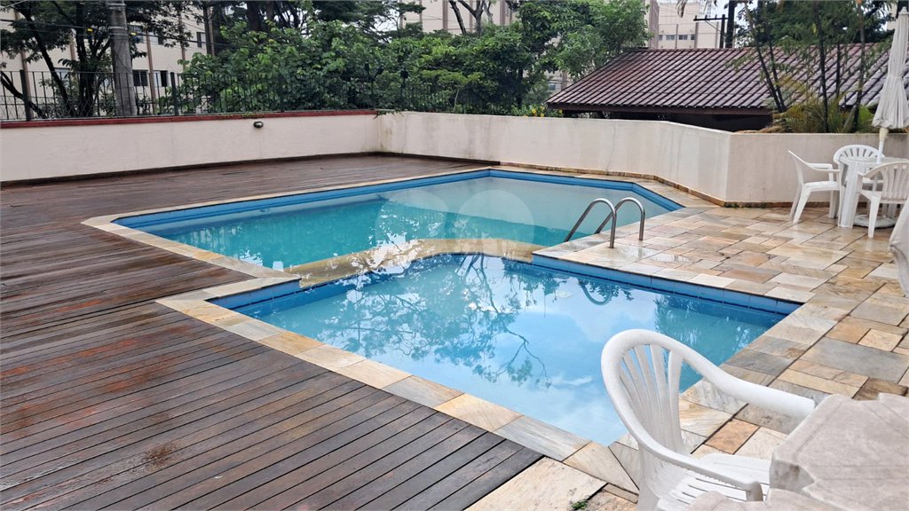 Apartamento à venda com 3 quartos, sendo 1 suíte, em Campo Grande, São Paulo, SP
