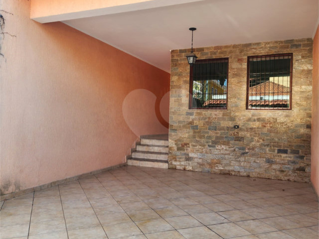 Sobrado à venda com 4 quartos, sendo 3 suítes,  em Jaçanã, São Paulo, SP