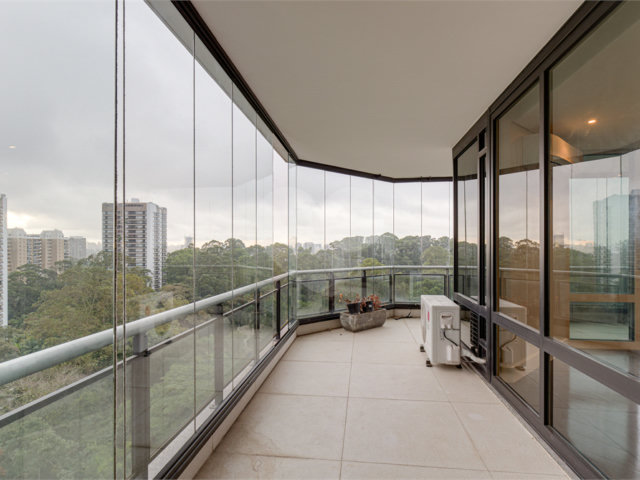 Apartamento à venda ou para alugar com 4 suítes em Alto da Boa Vista, São Paulo, SP