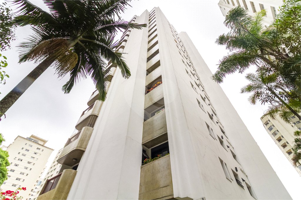 Apartamento à venda com 4 quartos, sendo 1 suíte, em Indianópolis, São Paulo, SP