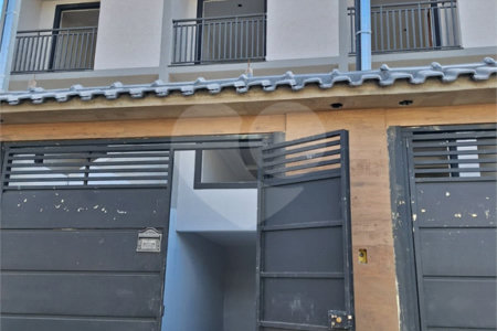 Sobrado à venda com 3 quartos, sendo 1 suíte, em Vila do Castelo, São Paulo, SP