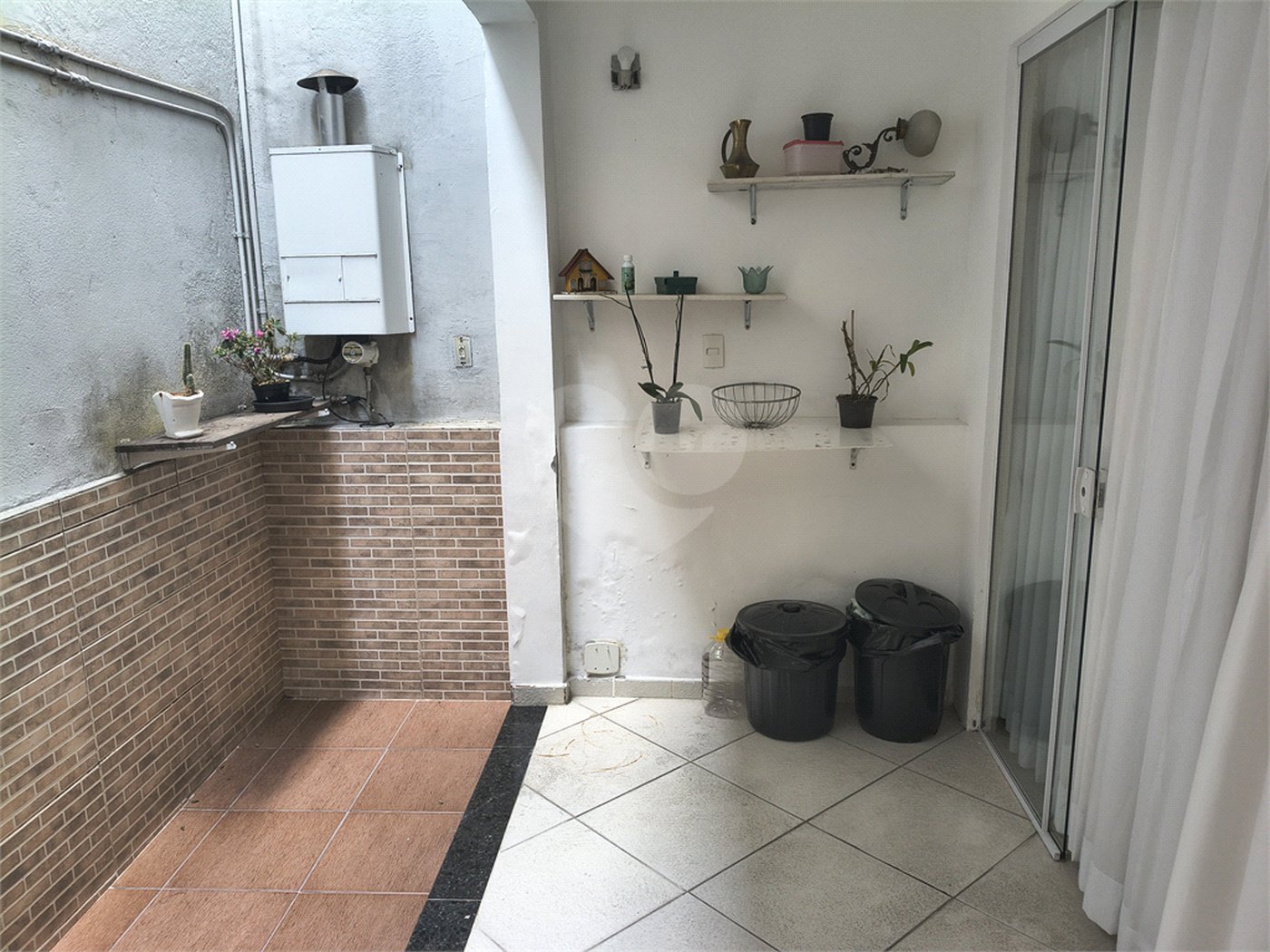 Casa à venda com 3 suítes em Vila Lavínia, Mogi das Cruzes, SP