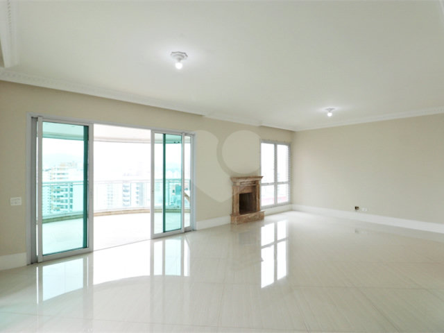 Apartamento à venda com 4 quartos, sendo 3 suítes,  em Santana, São Paulo, SP