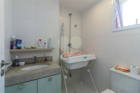Apartamento à venda com 3 suítes em Alto da Lapa, São Paulo, SP