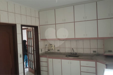 Sobrado à venda ou para alugar com 4 quartos, sendo 2 suítes, em Vila Congonhas, São Paulo, SP