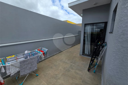 Casa à venda com 3 quartos, sendo 2 suítes,  no condomínio Residencial Marina, Itapetininga - SP