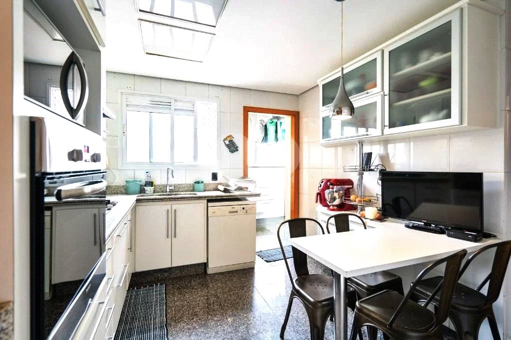 Apartamento à venda com 3 suítes em Tatuapé, São Paulo, SP