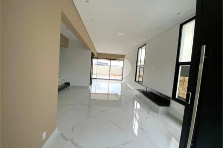 Casa à venda com 3 quartos, sendo 2 suítes, no condomínio Chacara Ondina, Sorocaba - SP
