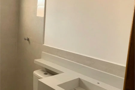 Casa à venda com 3 quartos, sendo 1 suíte, no condomínio Villa D'este, Cotia - SP