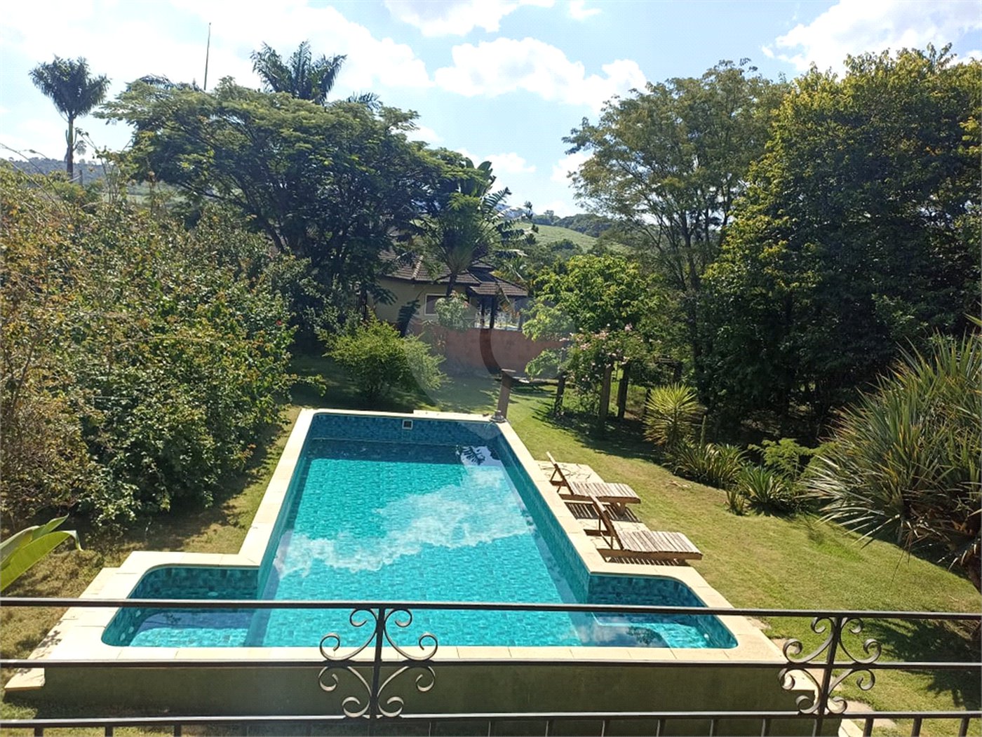 Casa à venda com 3 suítes no condomínio Village Ipanema 1, Araçoiaba da Serra - SP