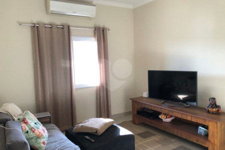 Casa à venda com 5 quartos, sendo 2 suítes, no condomínio Terras de Santa Izabel, Salto - SP