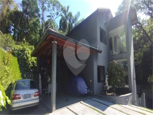 Casa à venda com 3 suítes no condomínio Sausalito, Mairiporã - SP