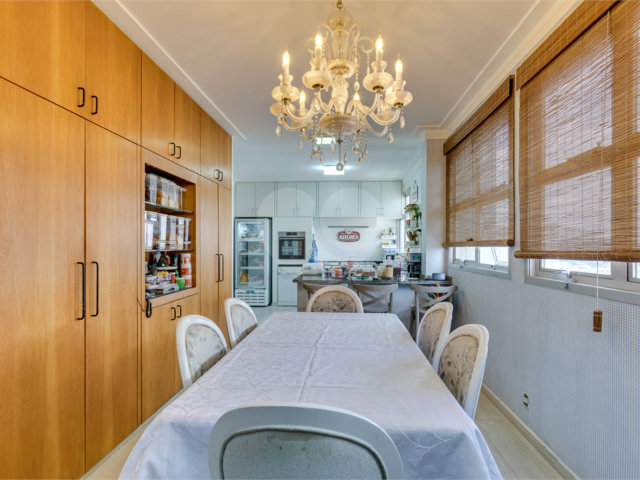 Apartamento à venda com 4 suítes em Jardim Marajoara, São Paulo, SP