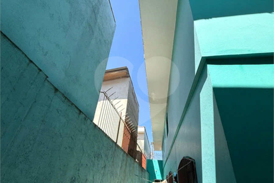 Sobrado à venda com 4 quartos, sendo 2 suítes, em Parque Edu Chaves, São Paulo, SP