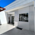 Casa à venda com 2 quartos, sendo 1 suíte,  em Guriri, Cabo Frio, RJ
