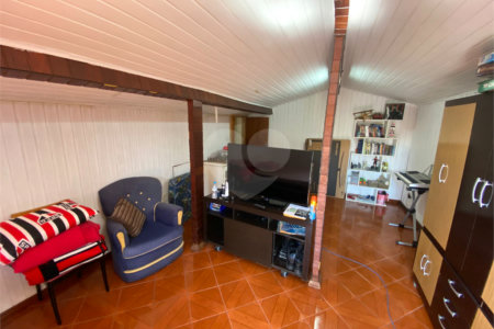 Casa à venda com 3 quartos, sendo 1 suíte,  em Parque Santa Rosa, Suzano, SP