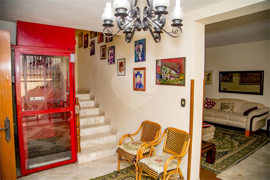 Casa à venda com 7 quartos, sendo 1 suíte, em Jardim Paulistano, São Paulo, SP