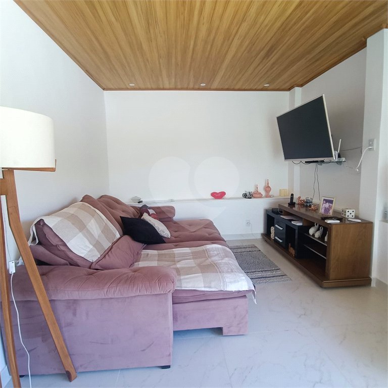 Casa à venda com 3 quartos, sendo 1 suíte, em Caminho de Búzios, Cabo Frio, RJ