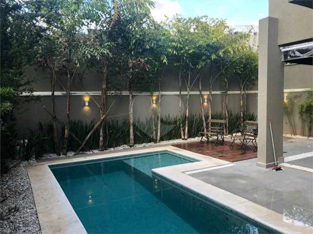 Casa à venda ou para alugar com 4 suítes no condomínio Residencial Tamboré 10, Santana de Parnaíba - SP