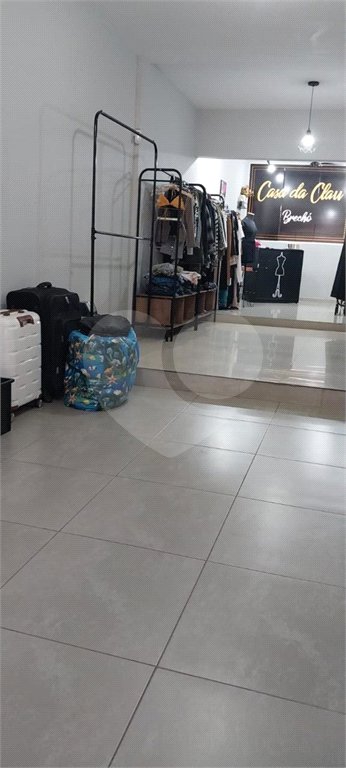 Sobrado à venda com 3 quartos, sendo 1 suíte,  em Jardim Regis, São Paulo, SP