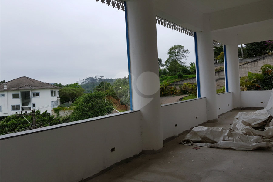 Casa à venda com 4 suítes no condomínio Suíça da Cantareira, Mairiporã - SP