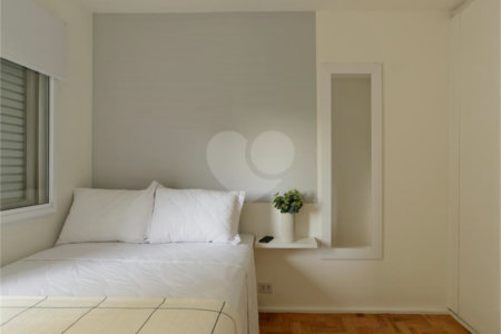 Apartamento à venda com 4 quartos, sendo 2 suítes, em Vila Olímpia, São Paulo, SP