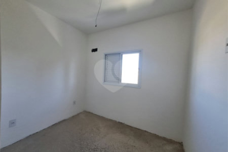 Casa à venda com 3 quartos, sendo 1 suíte, no condomínio Residencial Américo Figueiredo, Sorocaba - SP