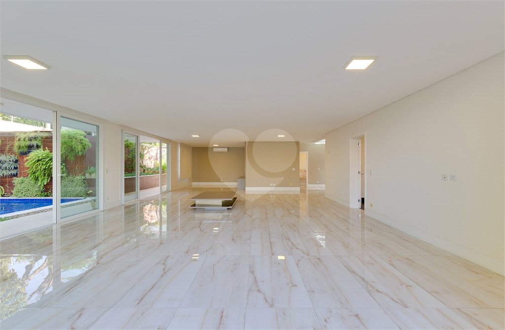 Casa à venda com 4 suítes no condomínio Porto Fino, São Paulo - SP